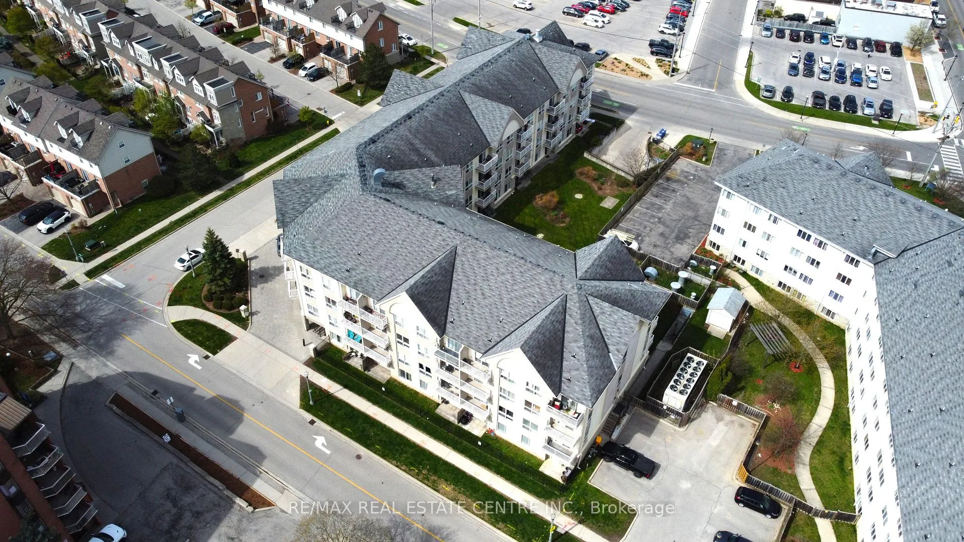 Photo 13 of Unit 418, 8 Harris Street, Cambridge, East Galt — HOMEH