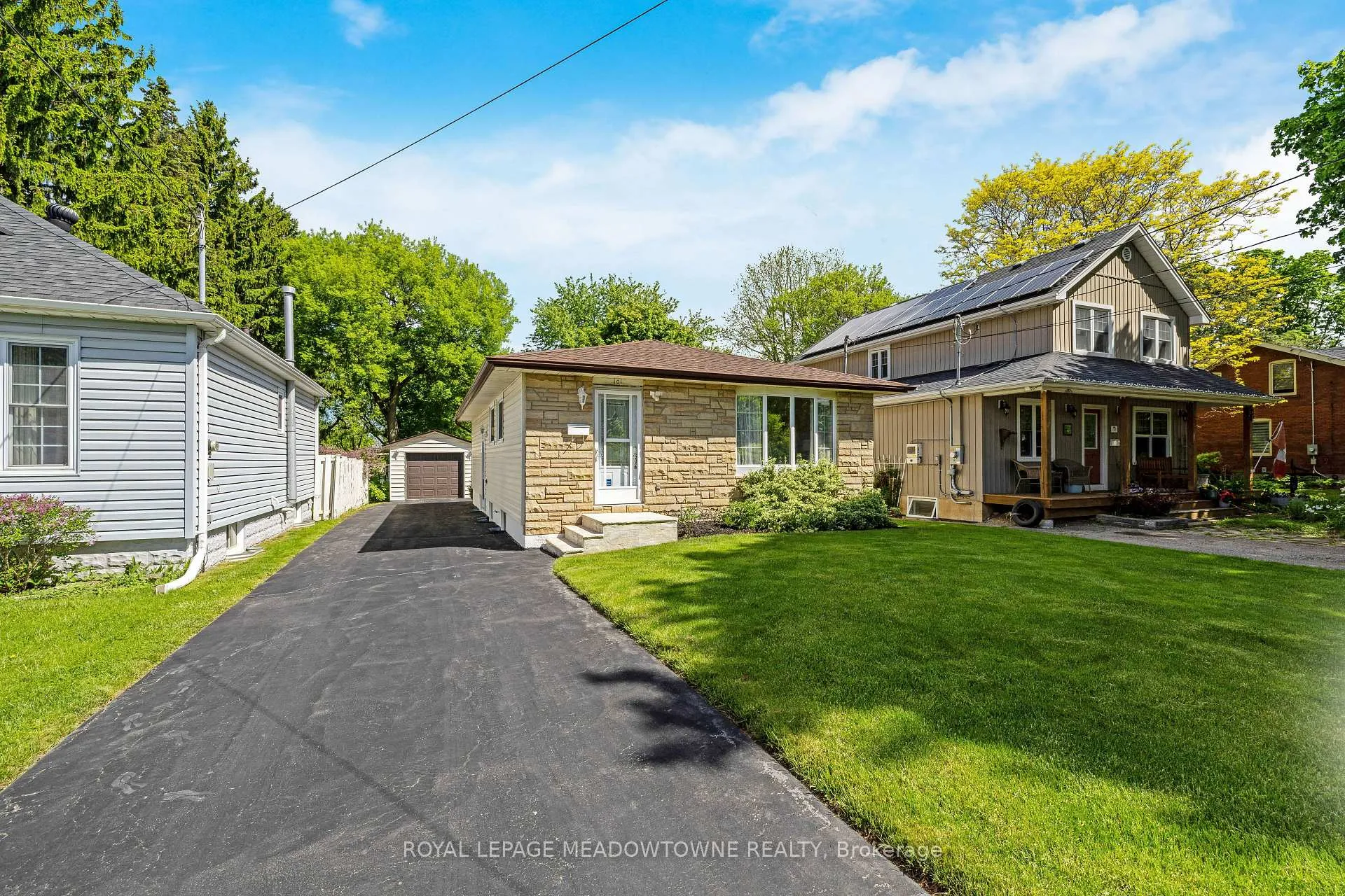 Photo 3 of 101 King Street, Halton Hills, Georgetown — HOMEH
