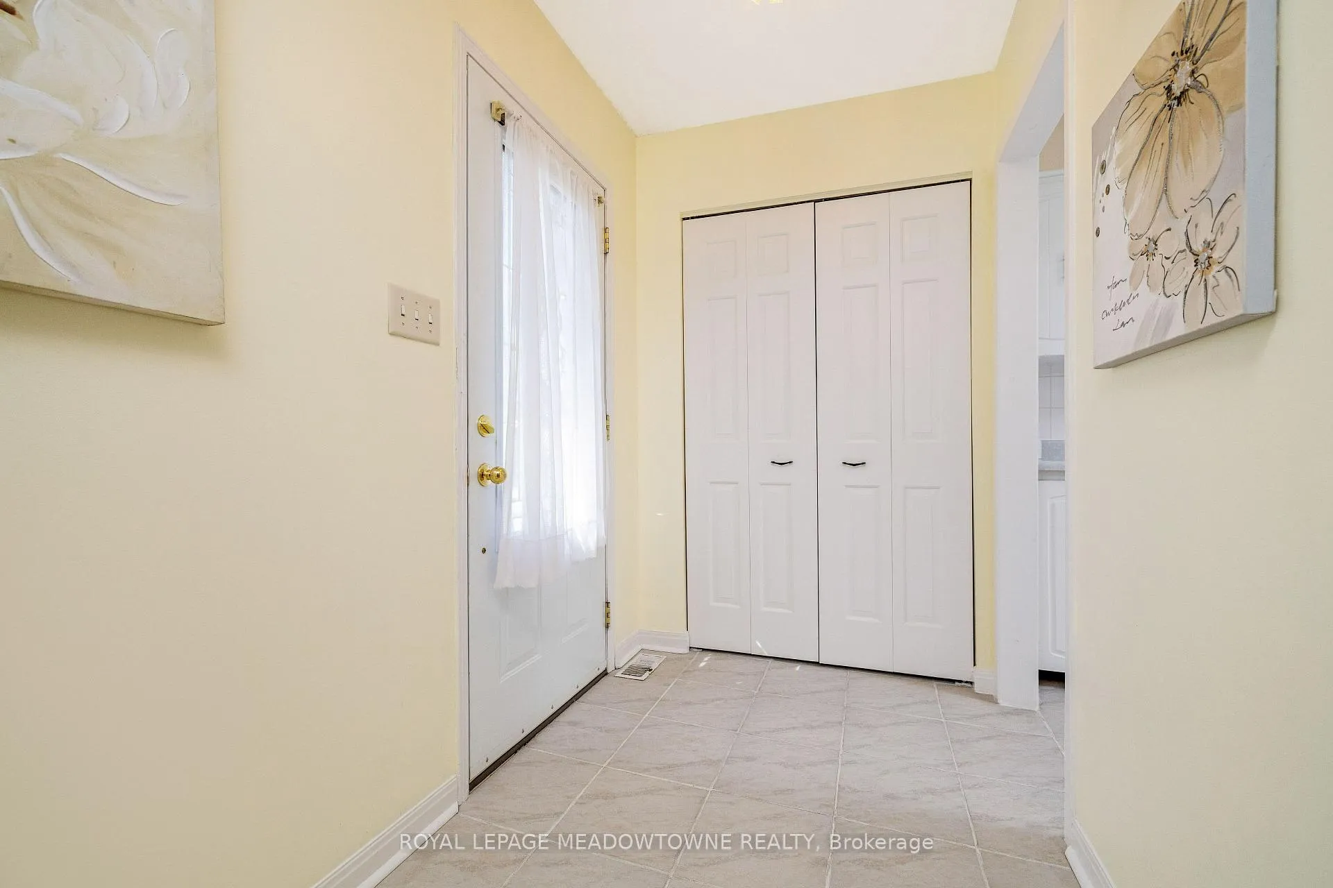 Photo 5 of 101 King Street, Halton Hills, Georgetown — HOMEH