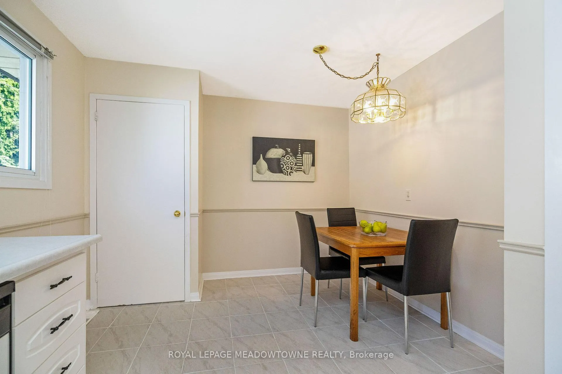 Photo 14 of 101 King Street, Halton Hills, Georgetown — HOMEH