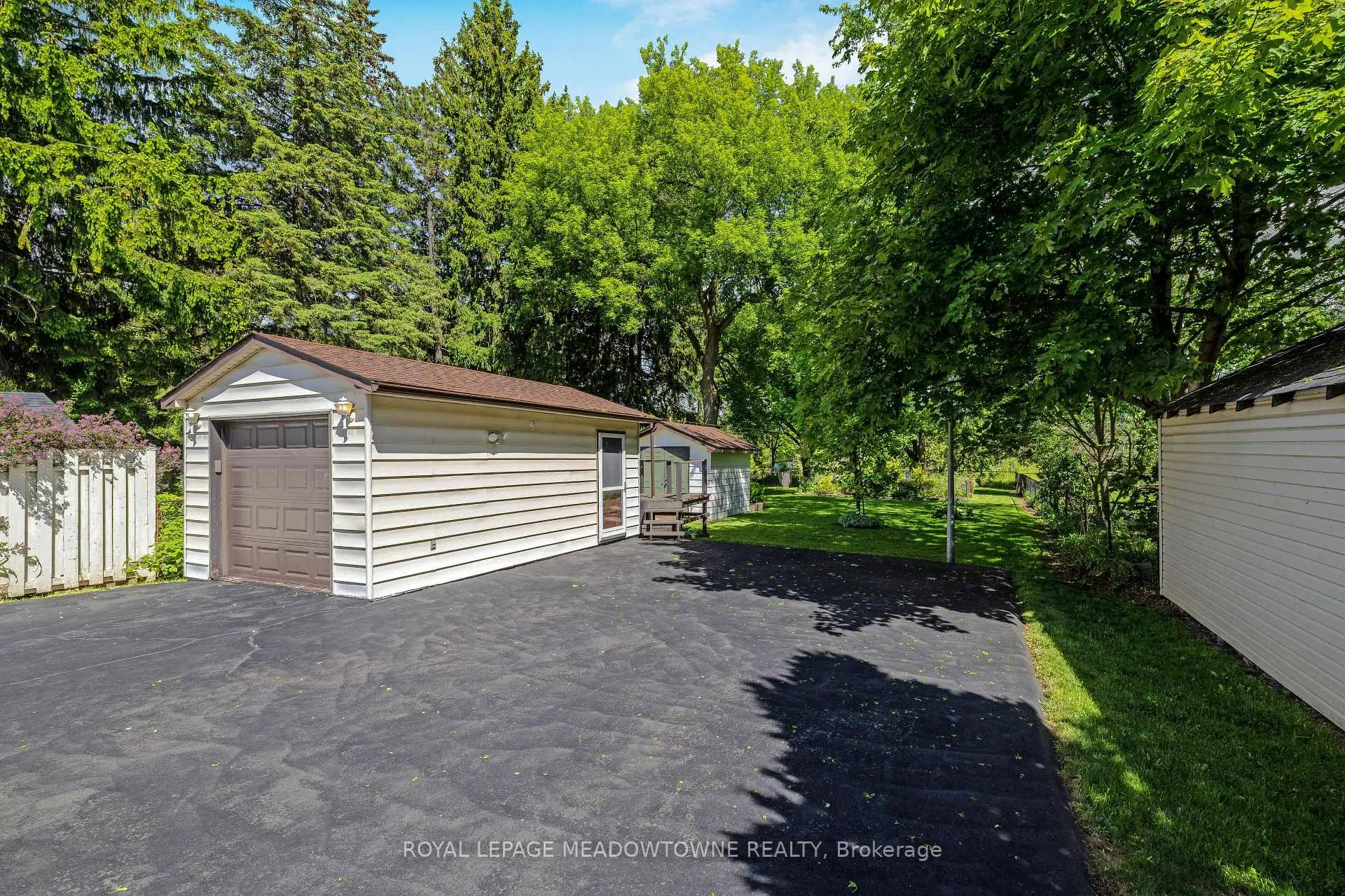 Photo 28 of 101 King Street, Halton Hills, Georgetown — HOMEH