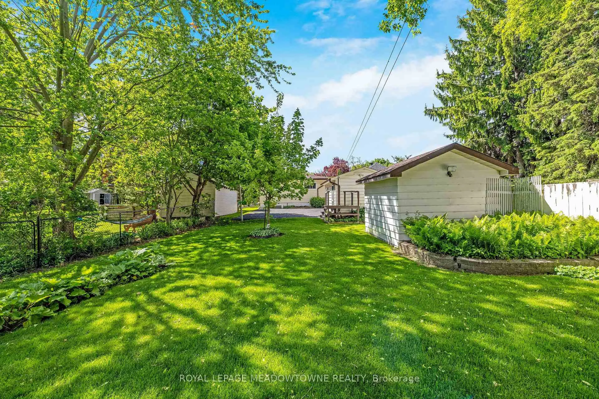 Photo 33 of 101 King Street, Halton Hills, Georgetown — HOMEH