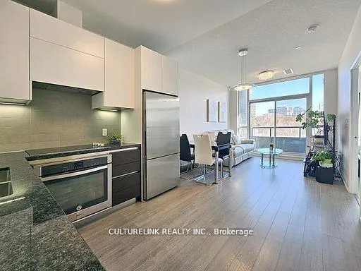 Photo 2 of Unit 215, 15 Water Walk Drive, Markham, Unionville — HOMEH