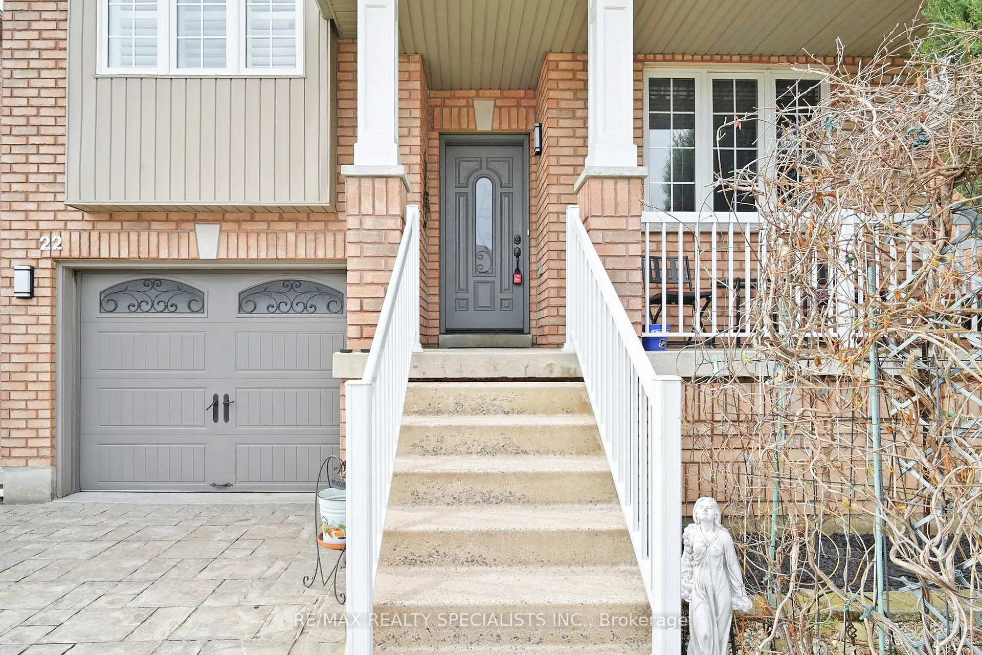 Photo 4 of 22 Thimbleberry Street, Brampton, Fletcher's Meadow — HOMEH