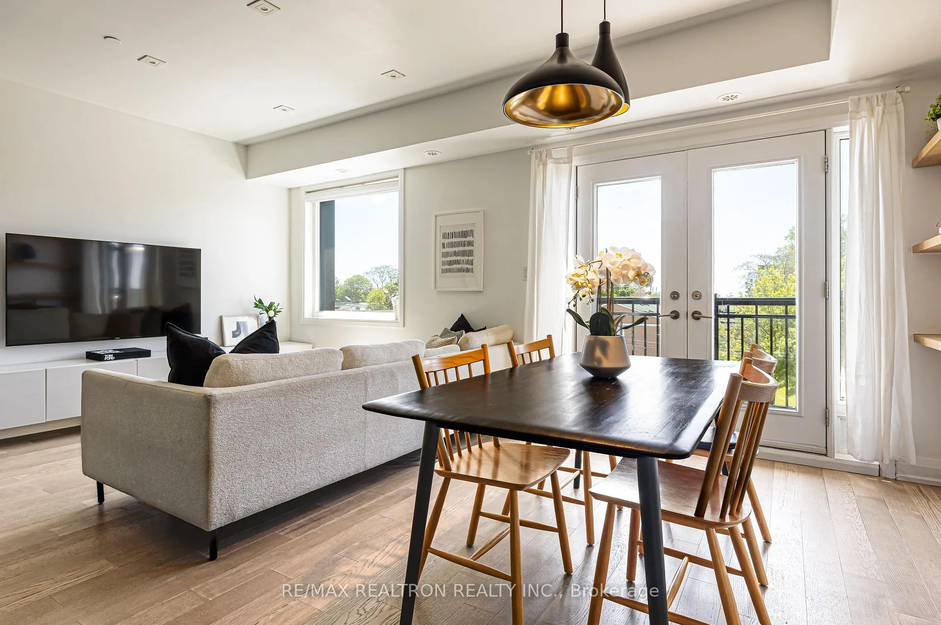Photo 8 of Unit TH7, 100 Coxwell Avenue, Toronto, Greenwood-Coxwell — HOMEH