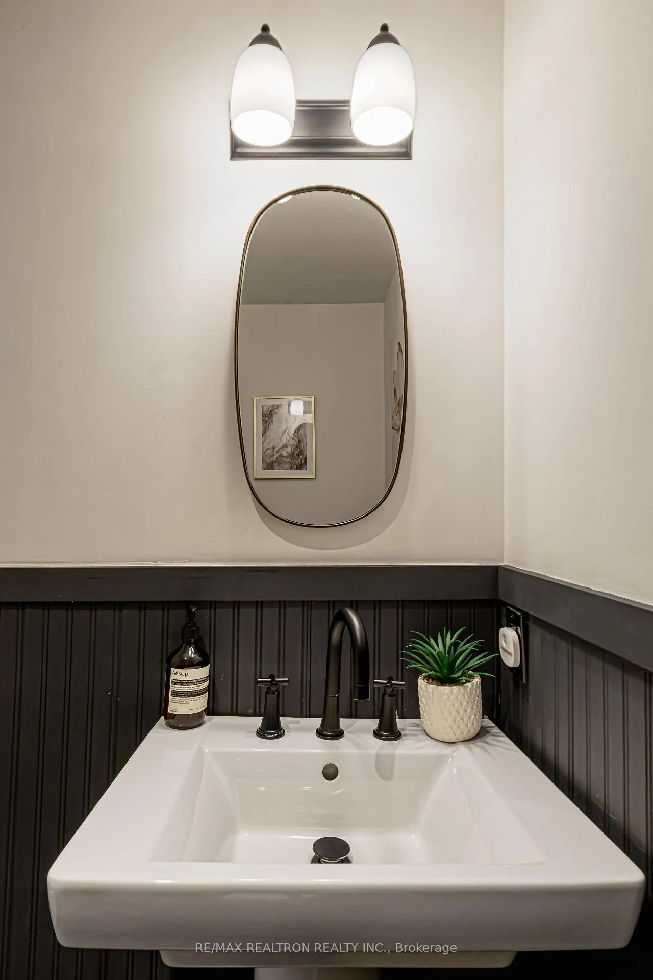 Photo 12 of Unit TH7, 100 Coxwell Avenue, Toronto, Greenwood-Coxwell — HOMEH