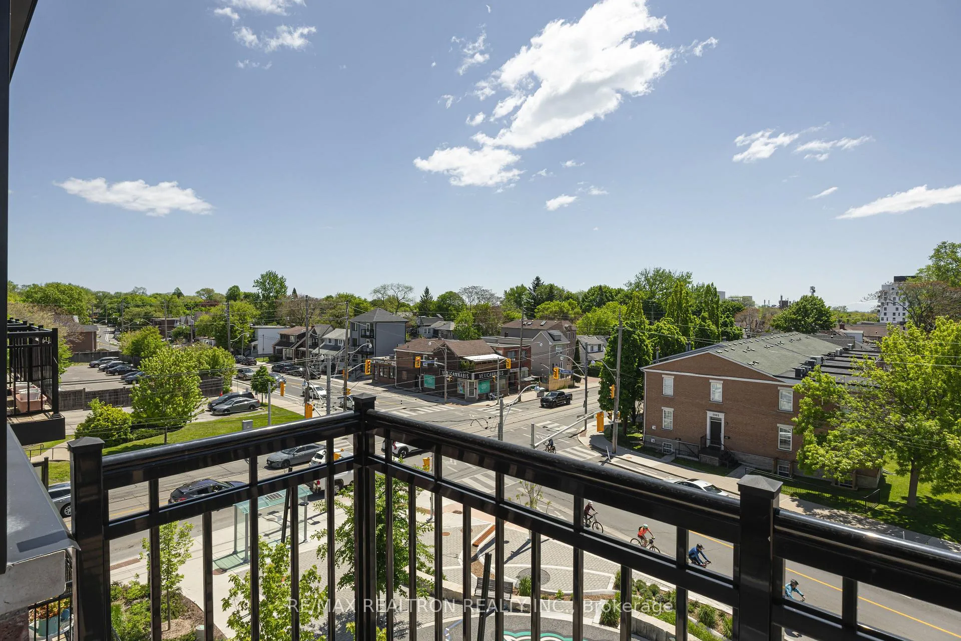 Photo 19 of Unit TH7, 100 Coxwell Avenue, Toronto, Greenwood-Coxwell — HOMEH