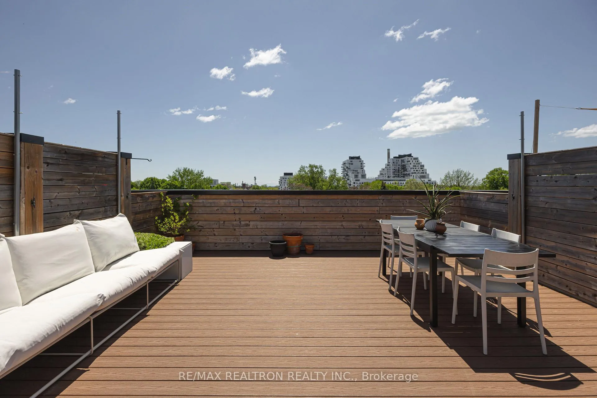 Photo 23 of Unit TH7, 100 Coxwell Avenue, Toronto, Greenwood-Coxwell — HOMEH
