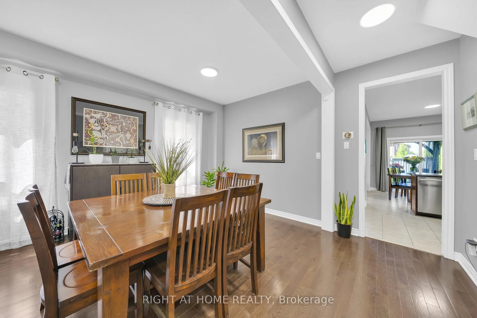 Photo 10 of 95 Glen Eagles Drive, Clarington, Courtice — HOMEH