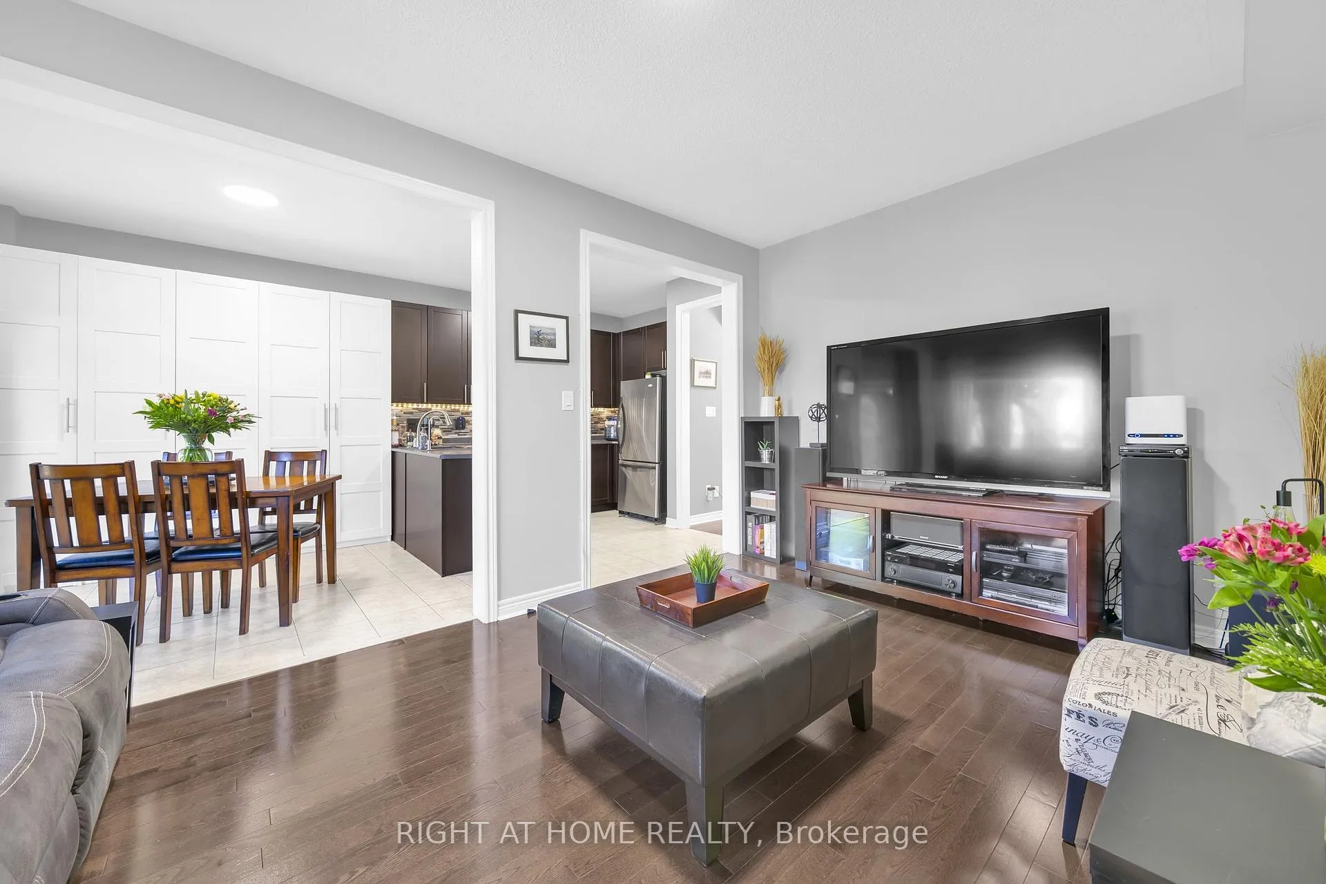 Photo 14 of 95 Glen Eagles Drive, Clarington, Courtice — HOMEH