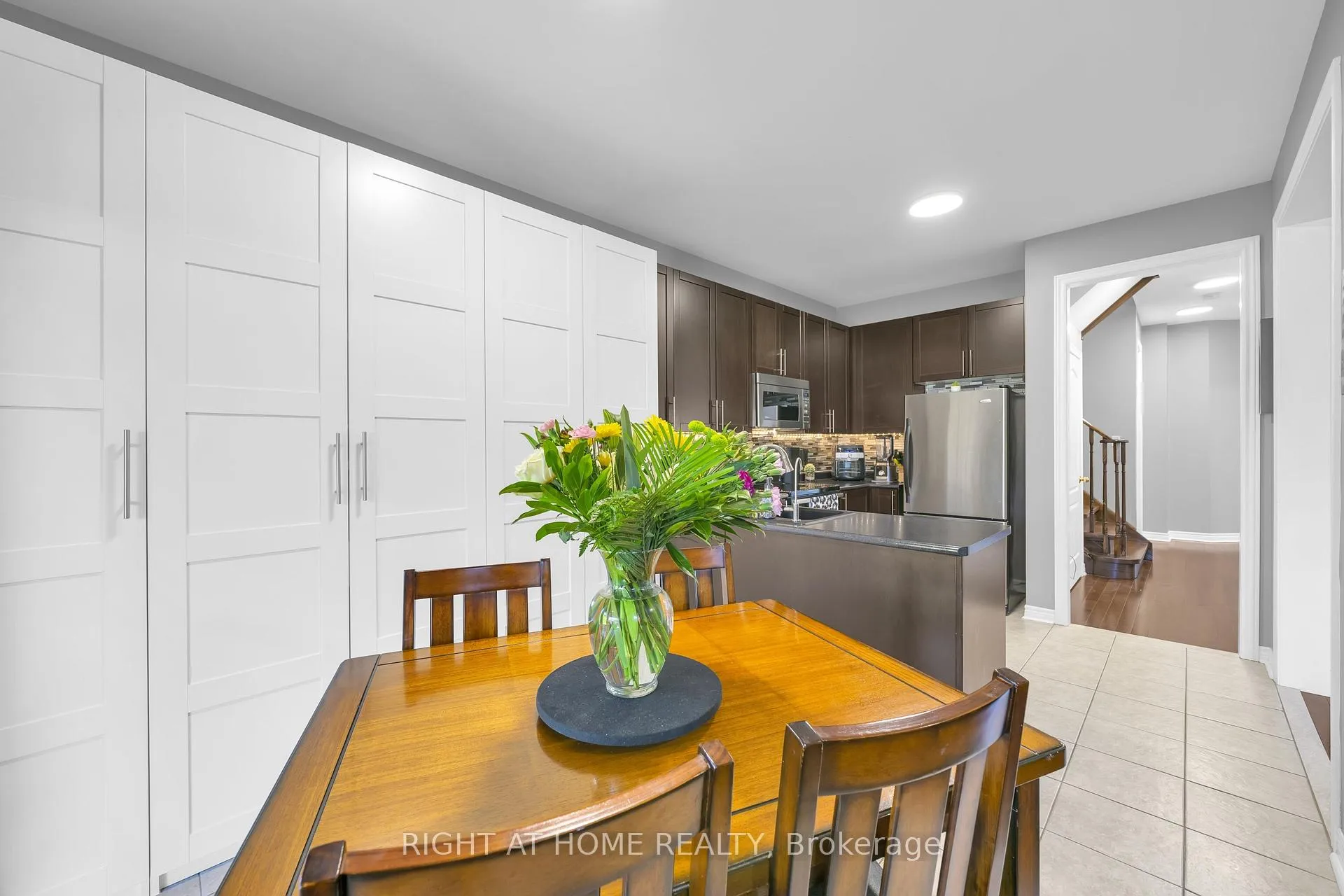Photo 16 of 95 Glen Eagles Drive, Clarington, Courtice — HOMEH