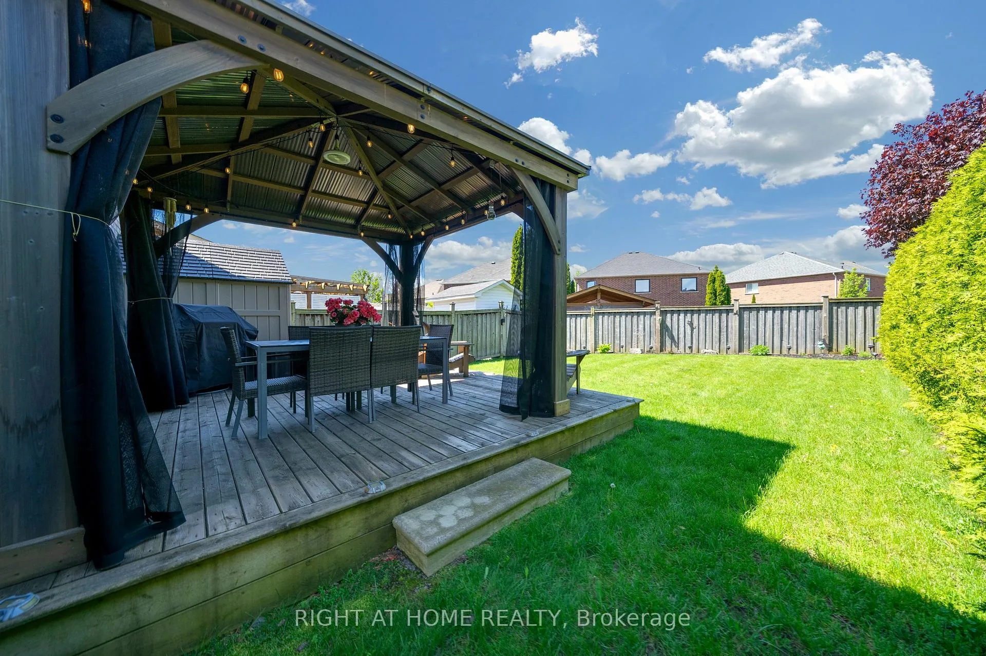 Photo 38 of 95 Glen Eagles Drive, Clarington, Courtice — HOMEH