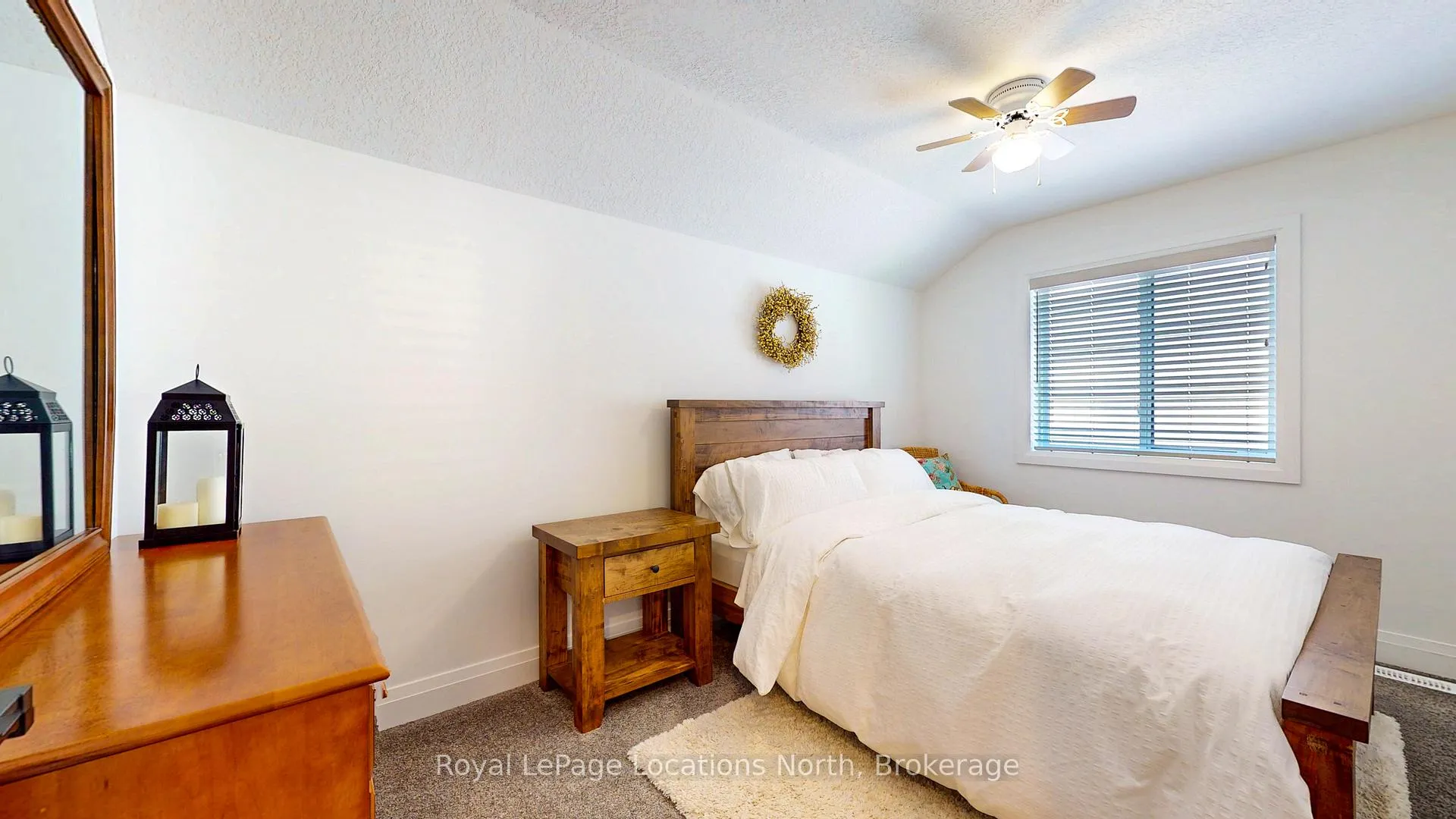 Photo 24 of 70 Plewes Drive, Collingwood — HOMEH