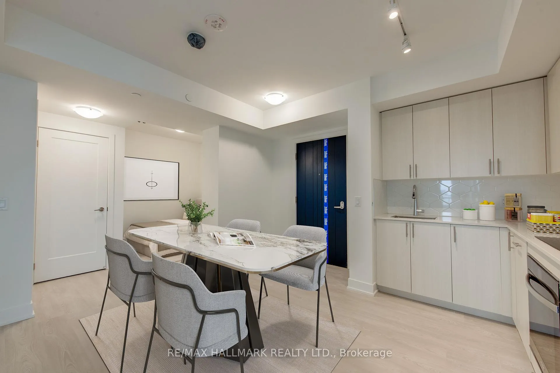 Photo 1 of Unit 417, 2545 Simcoe Street N, Oshawa, Windfields — HOMEH