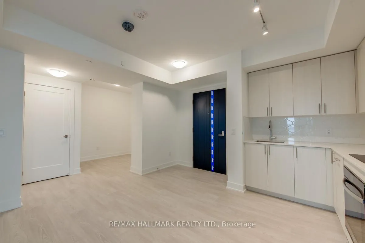 Photo 2 of Unit 417, 2545 Simcoe Street N, Oshawa, Windfields — HOMEH