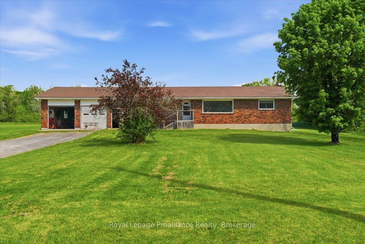 Photo 1 of 1063 Casey Road, Belleville, Thurlow Ward — HOMEH