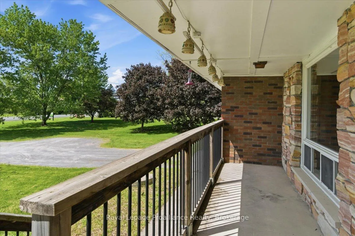 Photo 4 of 1063 Casey Road, Belleville, Thurlow Ward — HOMEH