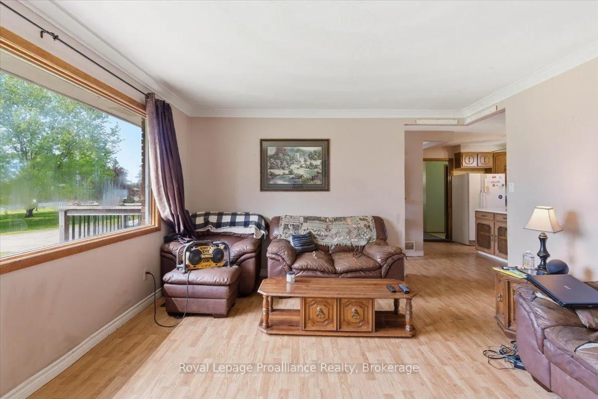 Photo 8 of 1063 Casey Road, Belleville, Thurlow Ward — HOMEH