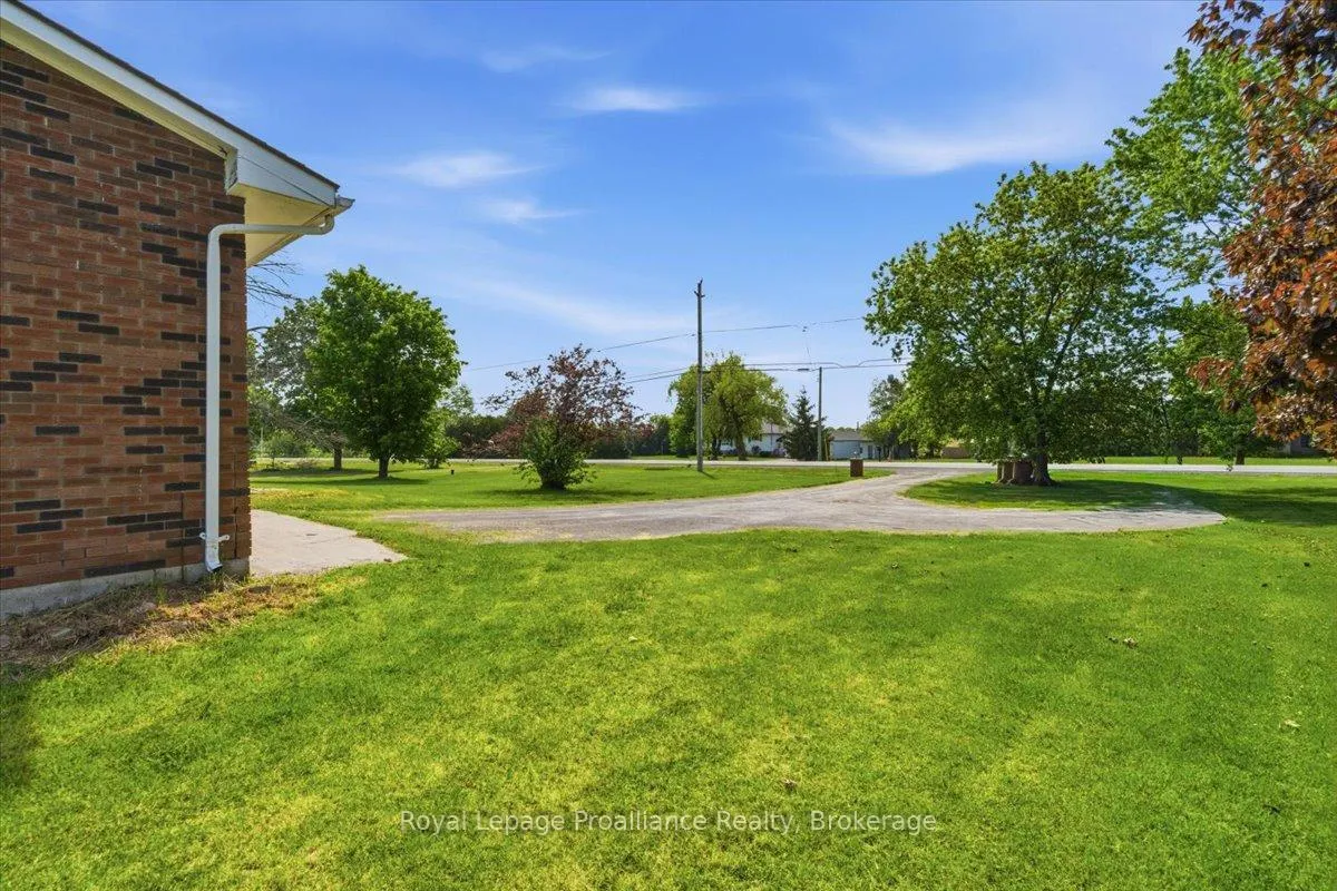 Photo 25 of 1063 Casey Road, Belleville, Thurlow Ward — HOMEH