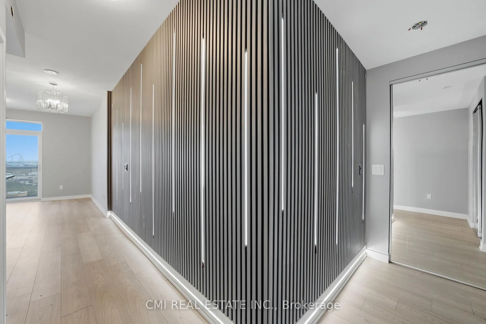 Photo 6 of Unit 1313, 10 Abeja Street, Vaughan, Concord — HOMEH