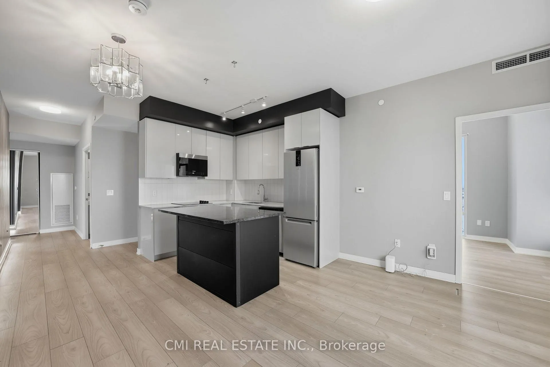 Photo 8 of Unit 1313, 10 Abeja Street, Vaughan, Concord — HOMEH