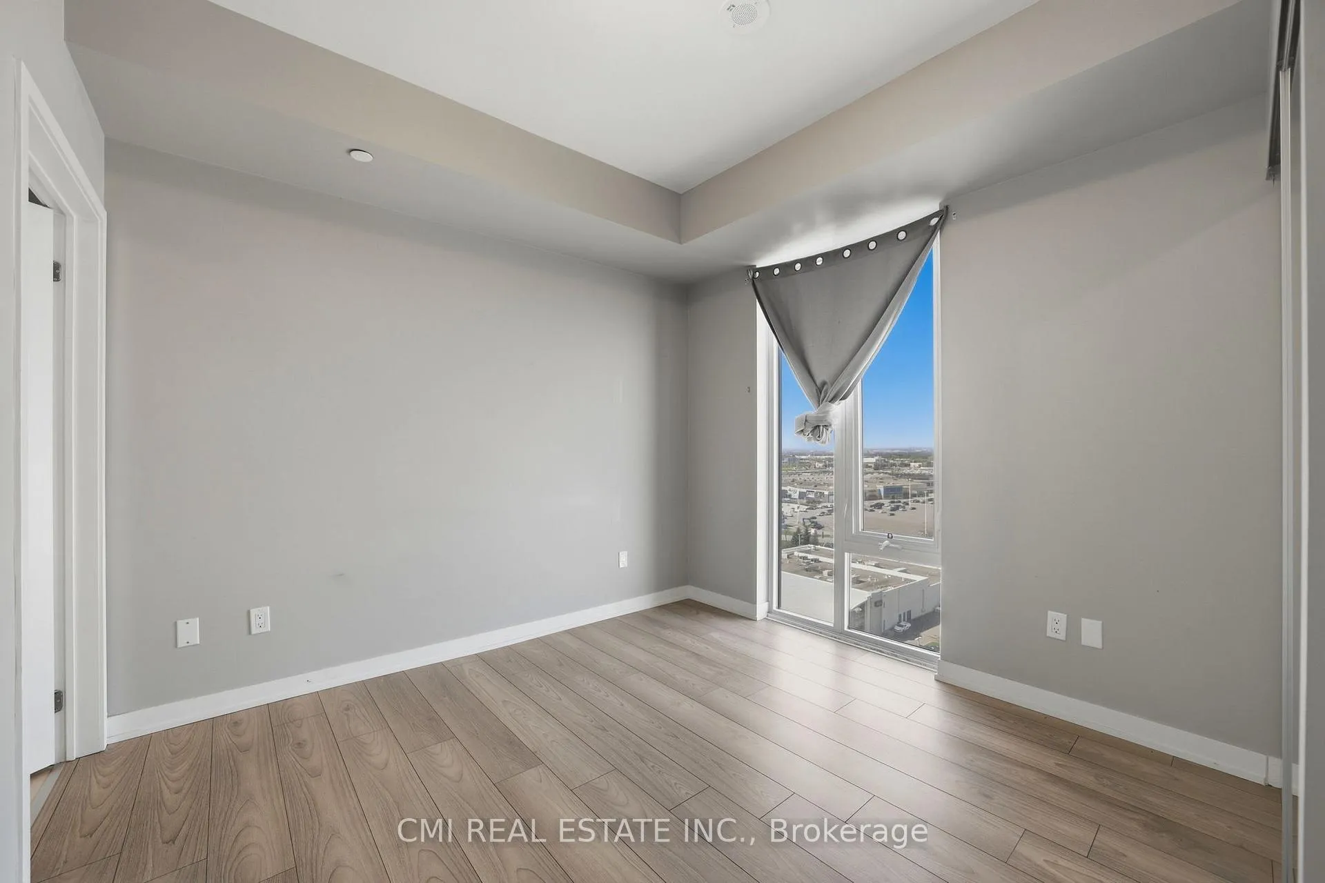 Photo 15 of Unit 1313, 10 Abeja Street, Vaughan, Concord — HOMEH