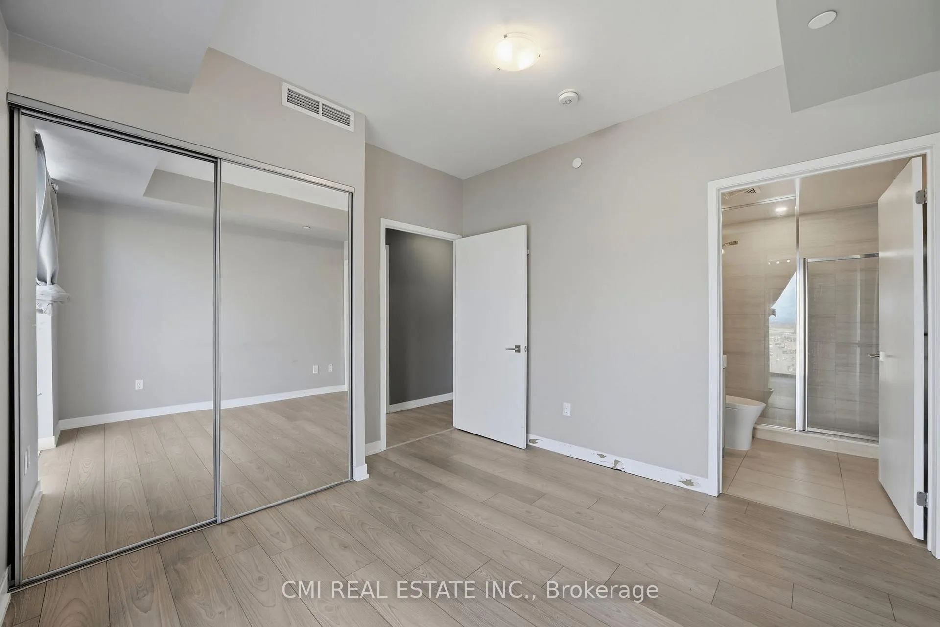 Photo 16 of Unit 1313, 10 Abeja Street, Vaughan, Concord — HOMEH
