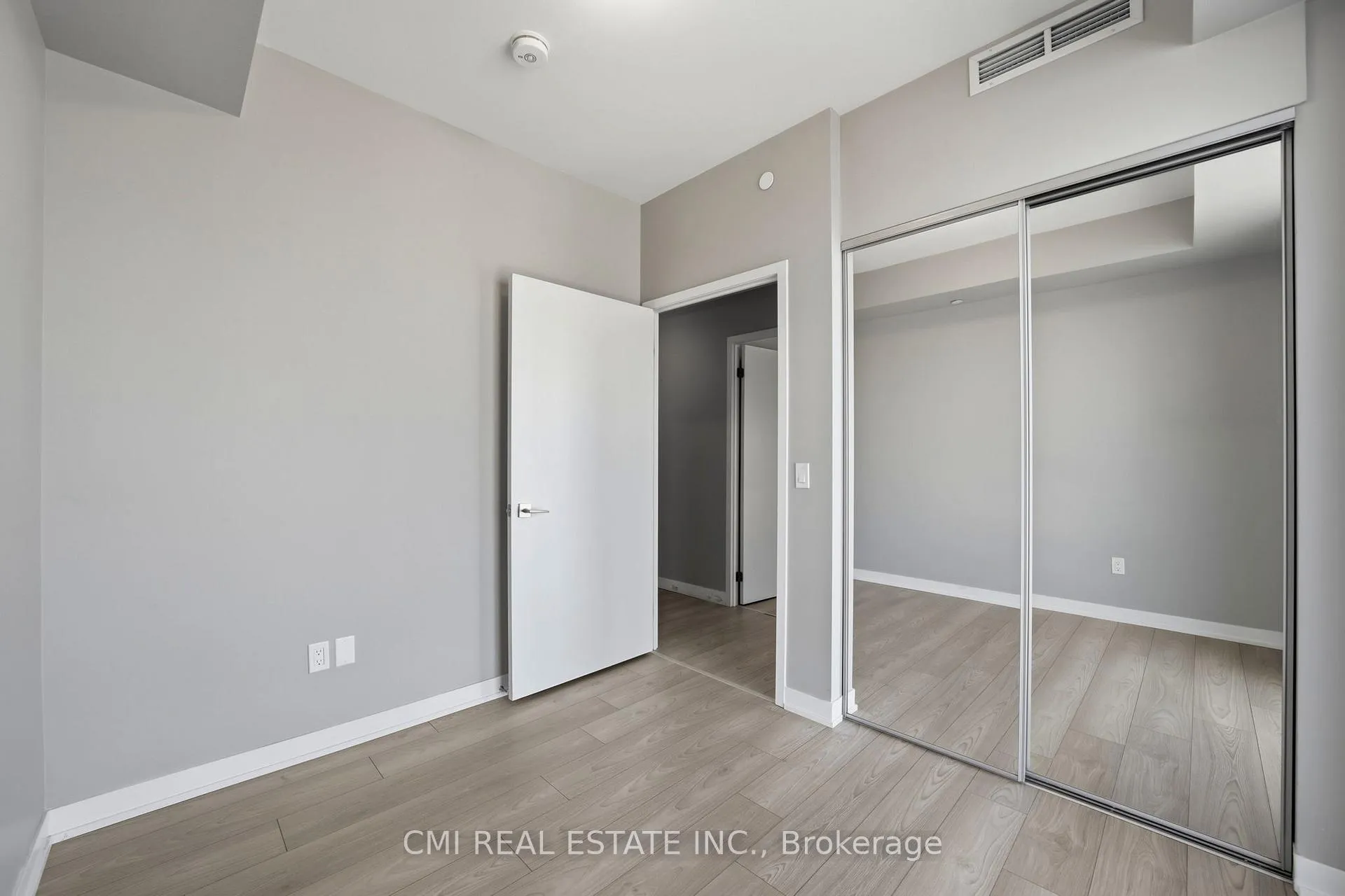 Photo 21 of Unit 1313, 10 Abeja Street, Vaughan, Concord — HOMEH