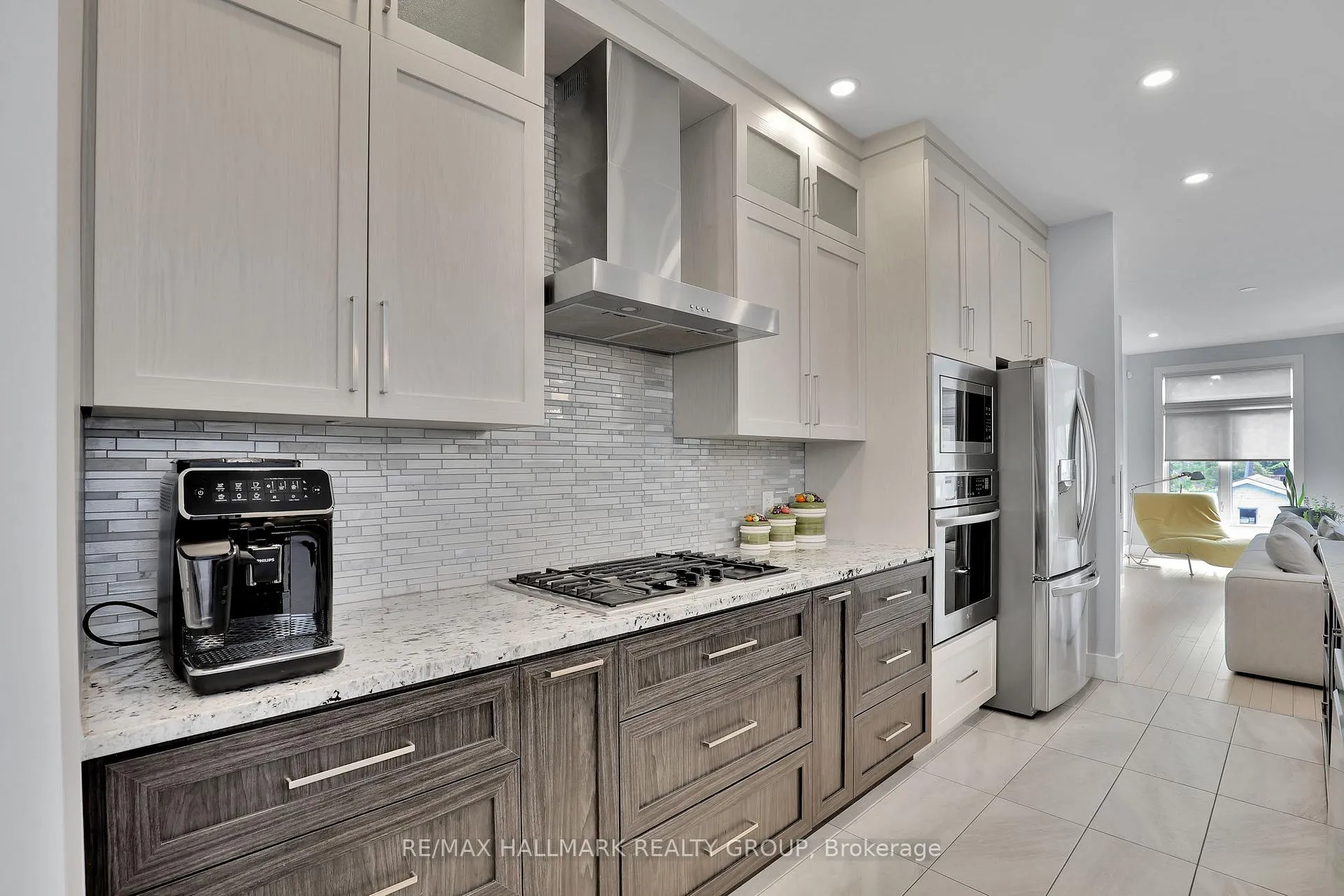 Photo 17 of 40 Byron Avenue, Ottawa, Ottawa West — HOMEH