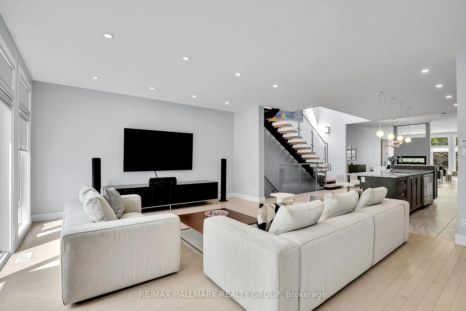 Photo 20 of 40 Byron Avenue, Ottawa, Ottawa West — HOMEH