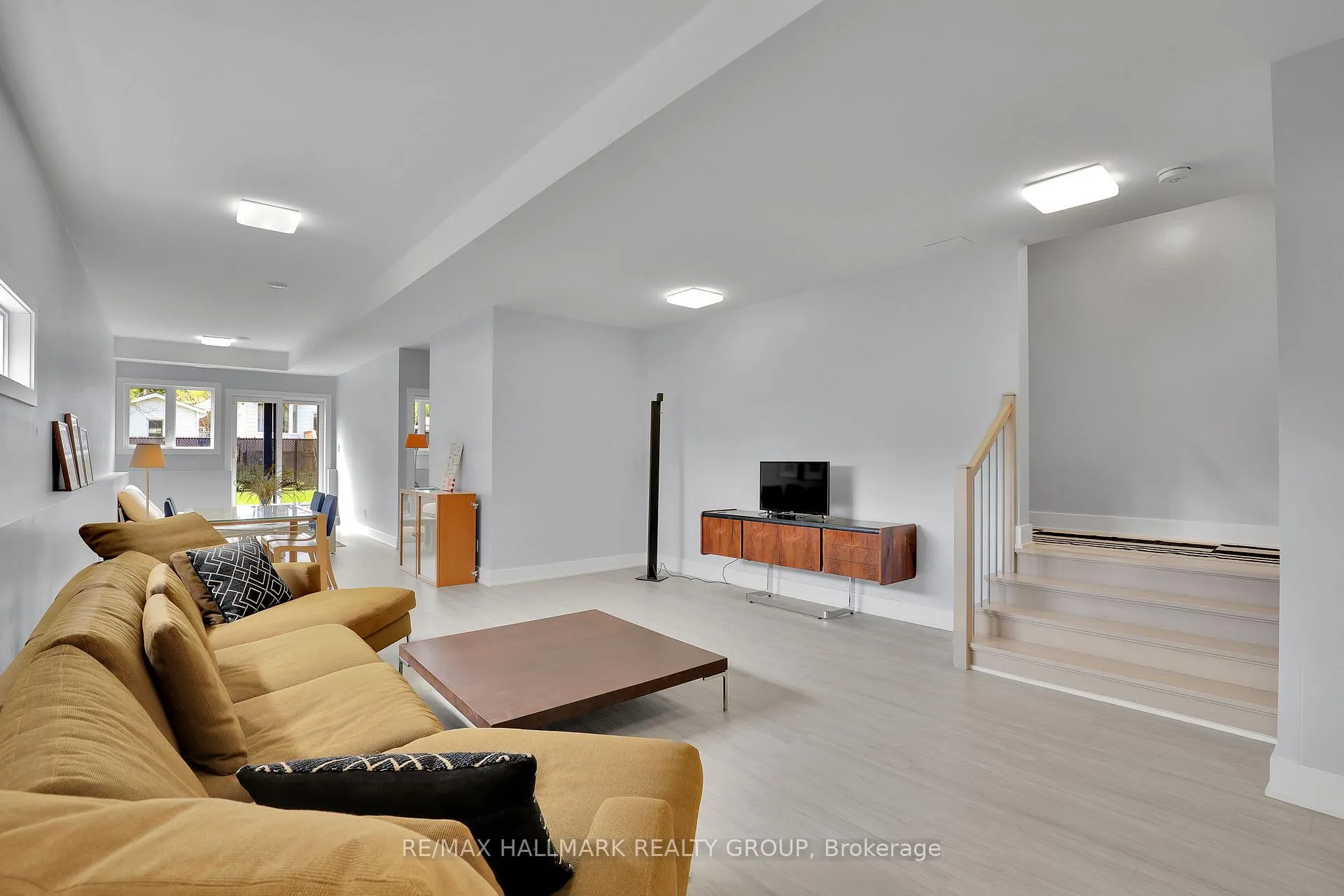 Photo 40 of 40 Byron Avenue, Ottawa, Ottawa West — HOMEH