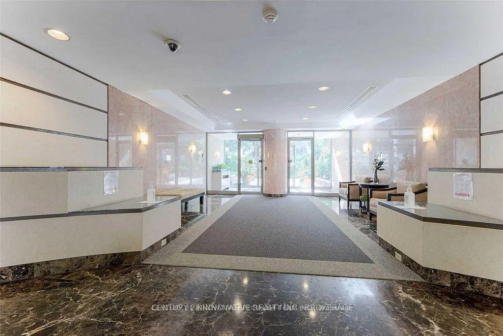Photo 4 of Unit 215, 95 Prince Arthur Avenue, Toronto, The Annex — HOMEH