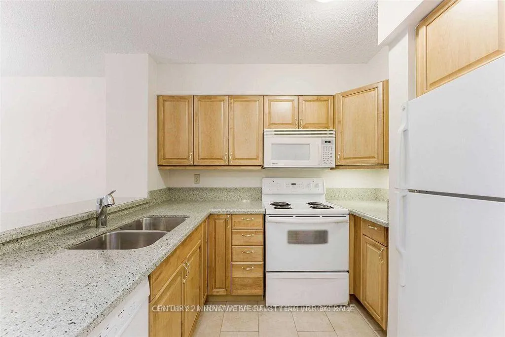 Photo 13 of Unit 215, 95 Prince Arthur Avenue, Toronto, The Annex — HOMEH