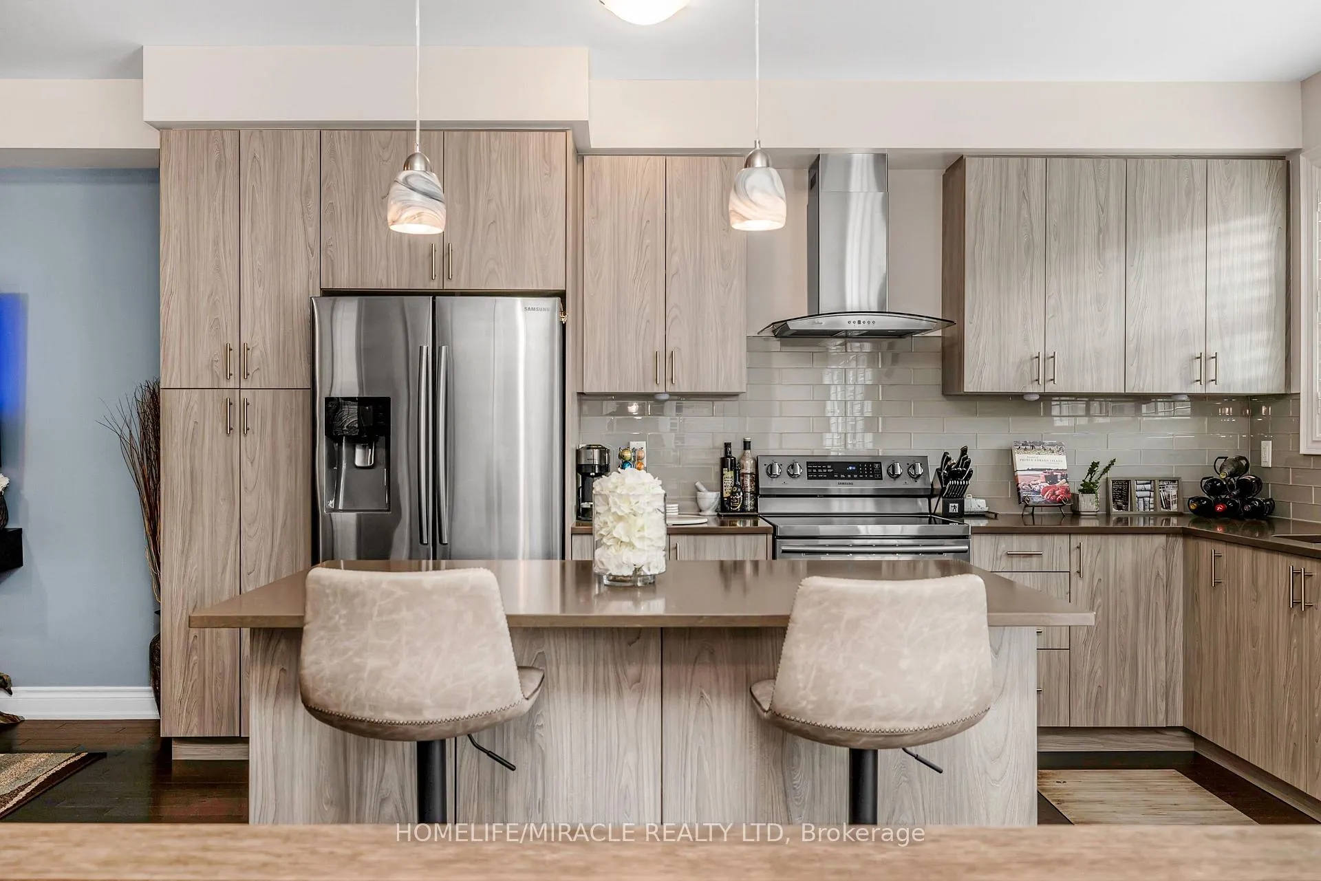 Photo 10 of 27 Hubbell Road, Brampton, Bram West — HOMEH