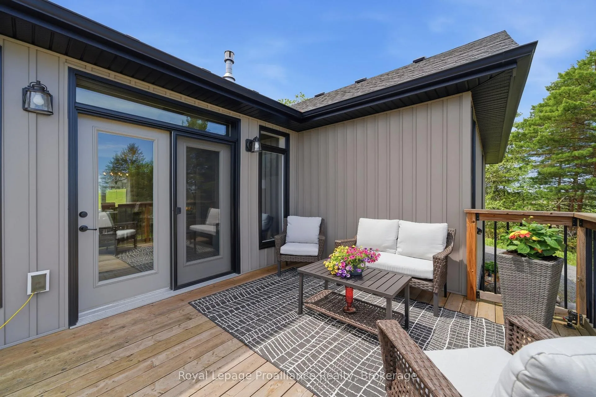 Photo 17 of 137 Windwhisper Drive, Belleville, Thurlow Ward — HOMEH