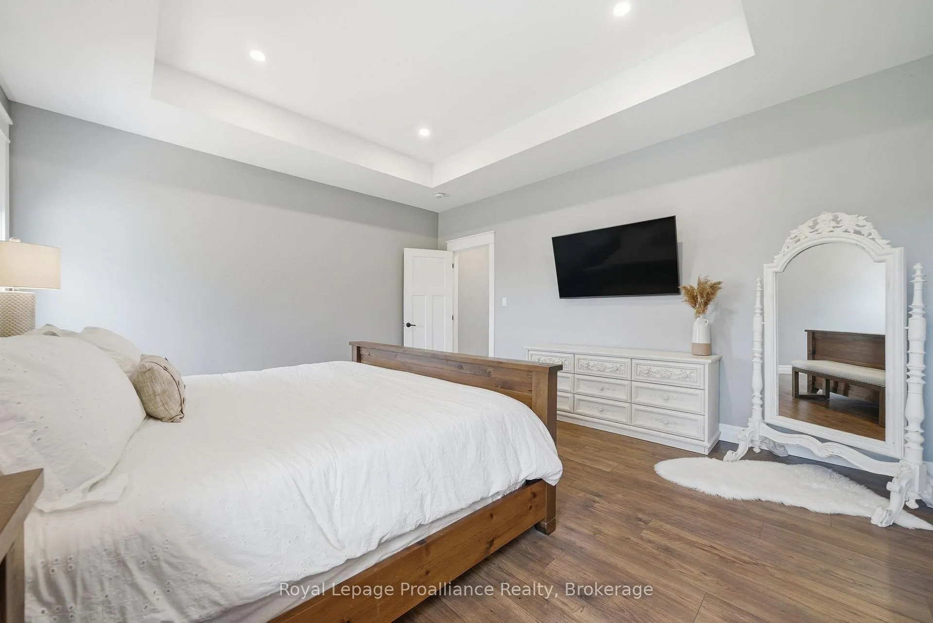 Photo 22 of 137 Windwhisper Drive, Belleville, Thurlow Ward — HOMEH