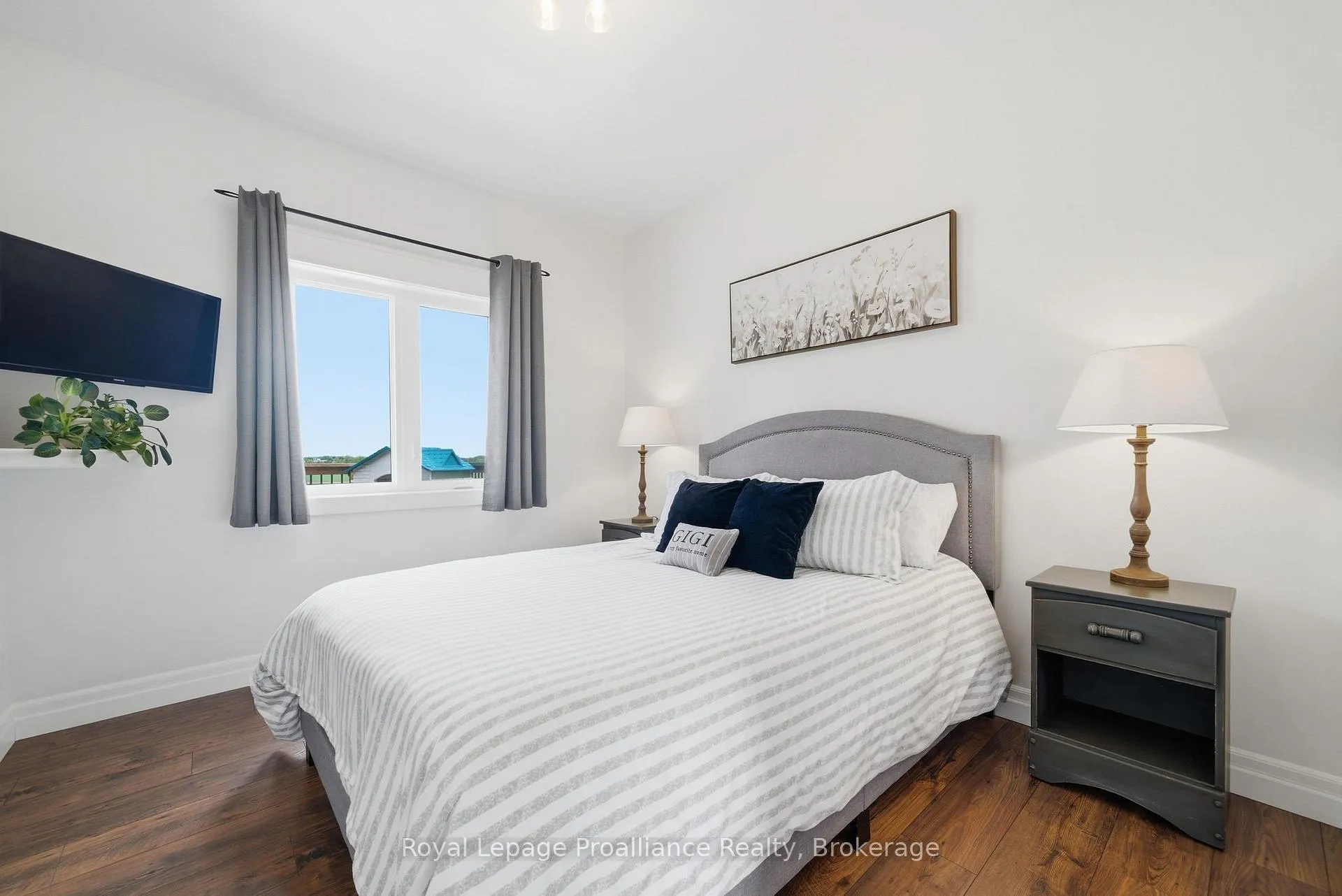 Photo 28 of 137 Windwhisper Drive, Belleville, Thurlow Ward — HOMEH