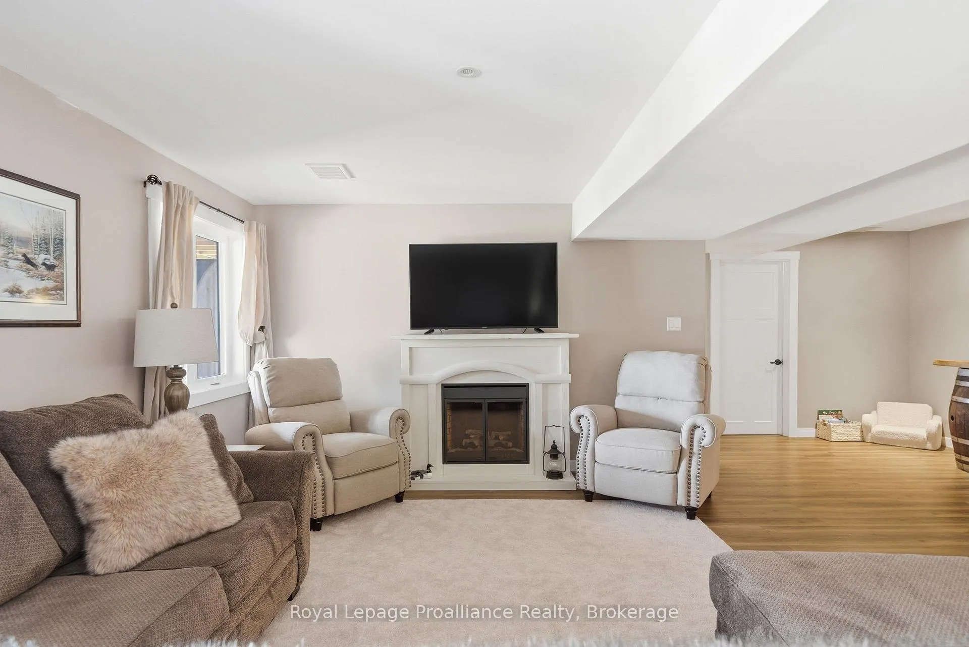 Photo 34 of 137 Windwhisper Drive, Belleville, Thurlow Ward — HOMEH