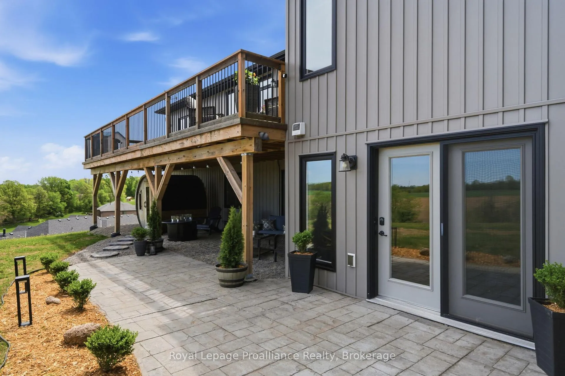 Photo 40 of 137 Windwhisper Drive, Belleville, Thurlow Ward — HOMEH