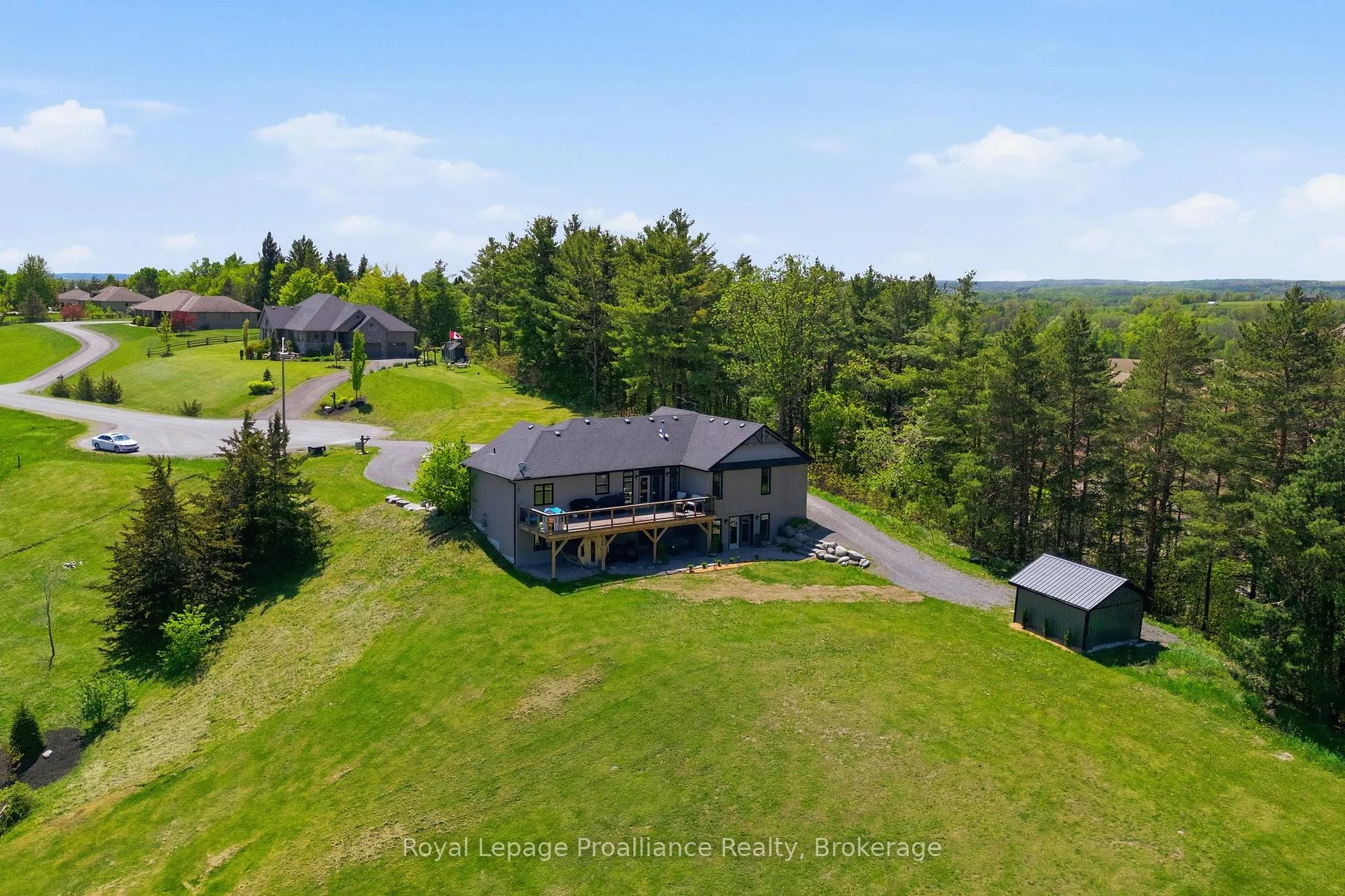 Photo 46 of 137 Windwhisper Drive, Belleville, Thurlow Ward — HOMEH