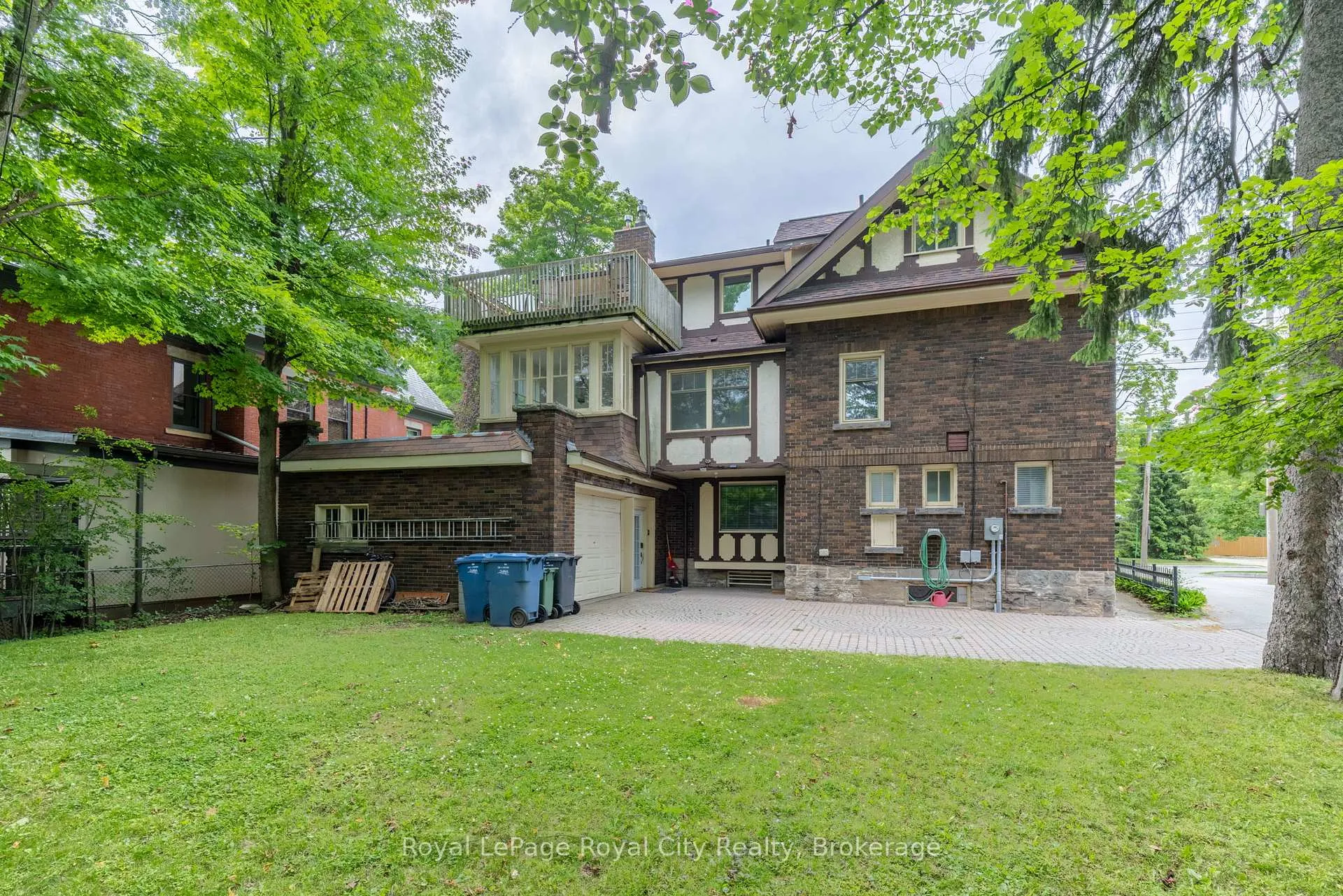 Photo 32 of 76 London Road W, Guelph, Exhibition Park — HOMEH