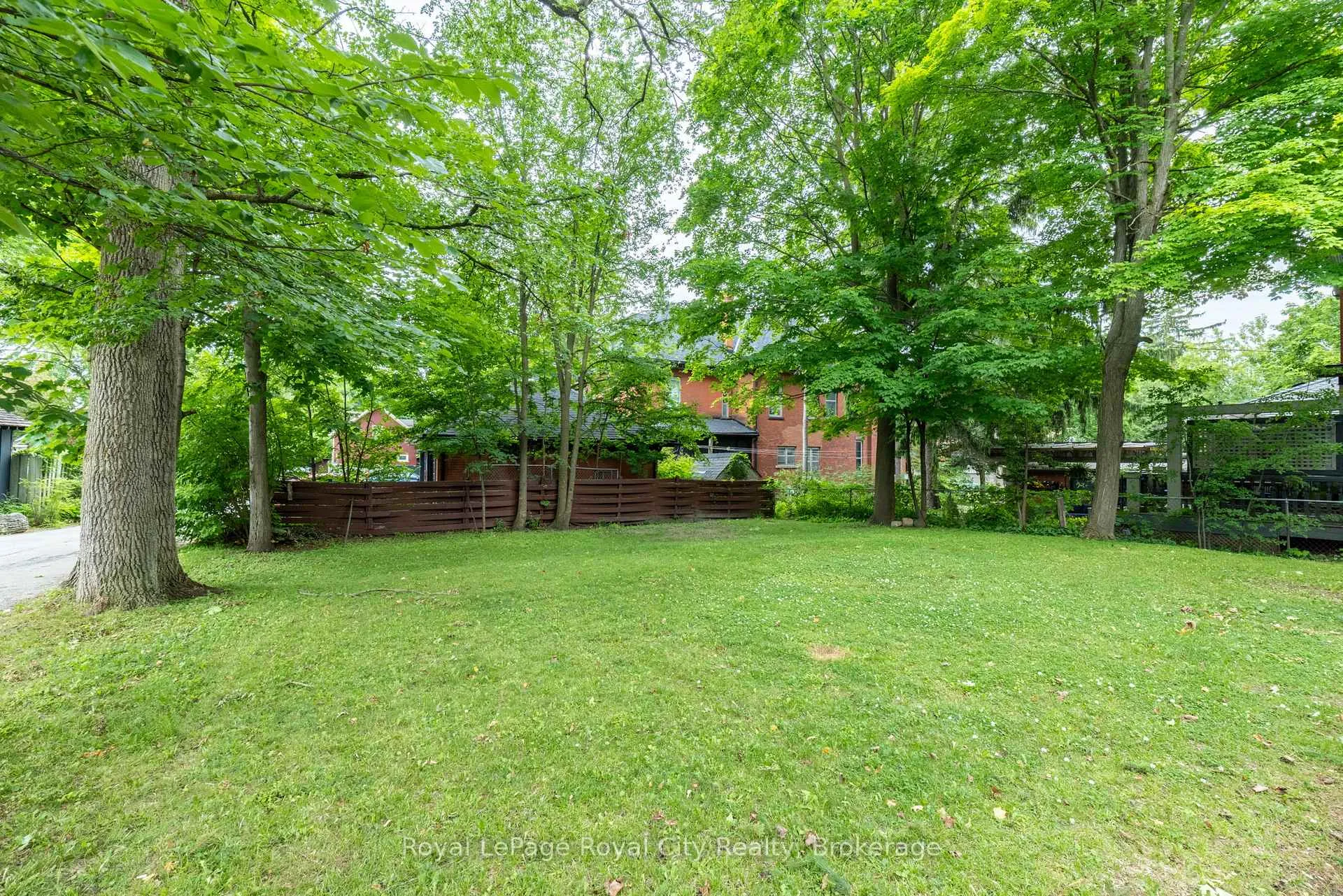 Photo 33 of 76 London Road W, Guelph, Exhibition Park — HOMEH