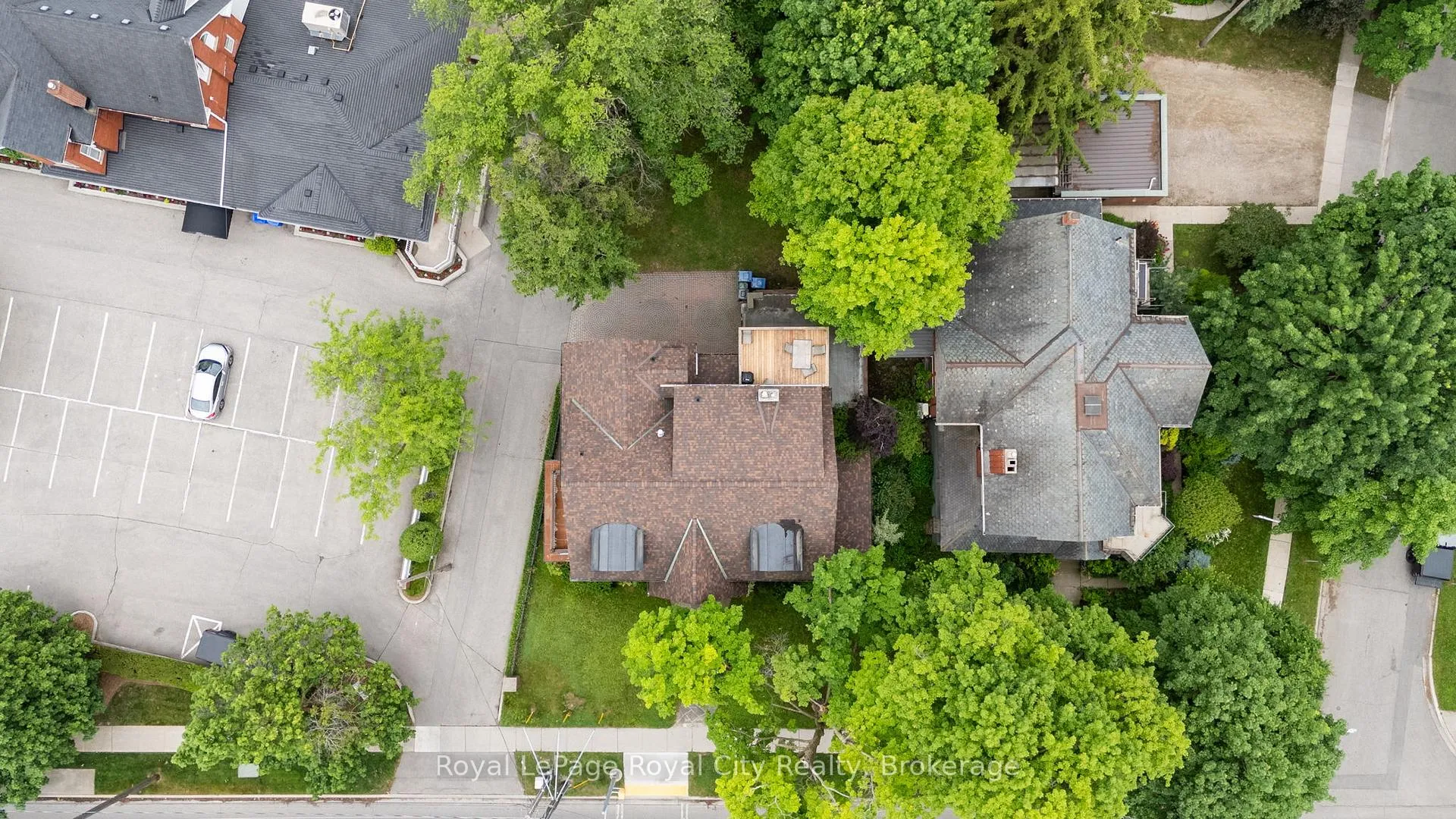 Photo 40 of 76 London Road W, Guelph, Exhibition Park — HOMEH