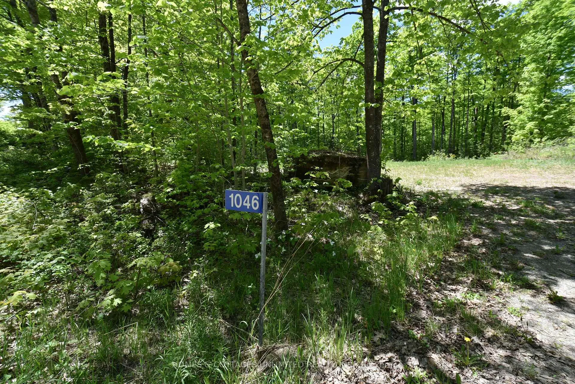 Photo 1 of 1046 S Bush Road, Frontenac, Frontenac North — HOMEH