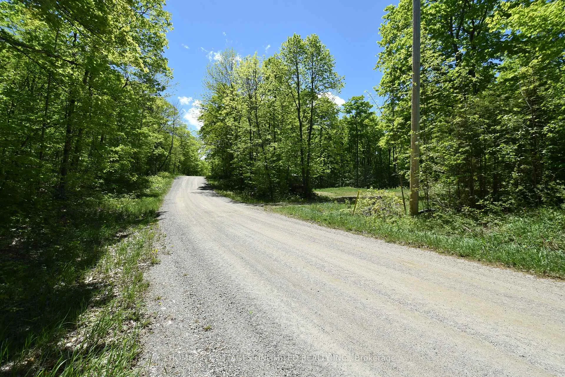 Photo 3 of 1046 S Bush Road, Frontenac, Frontenac North — HOMEH