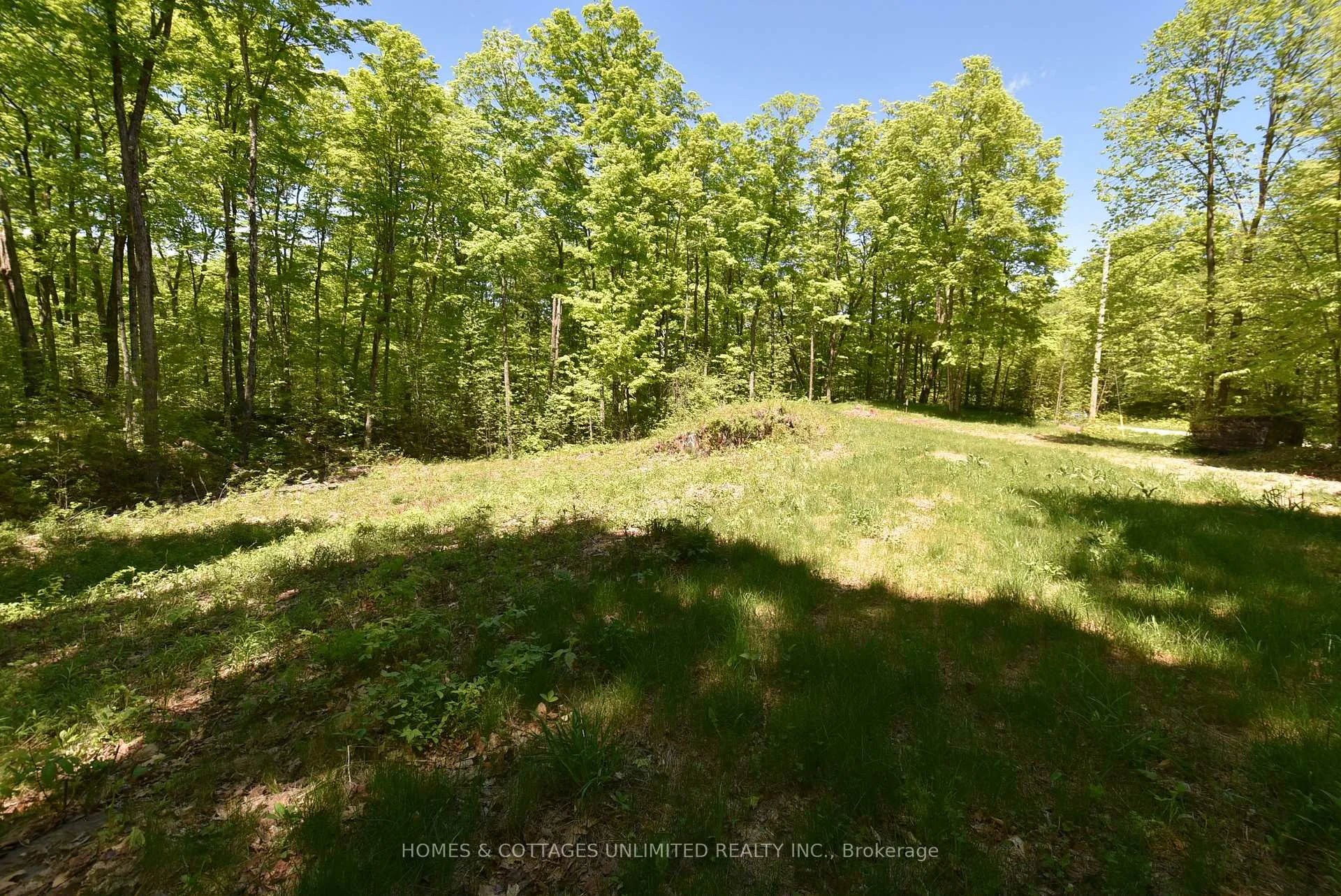 Photo 10 of 1046 S Bush Road, Frontenac, Frontenac North — HOMEH