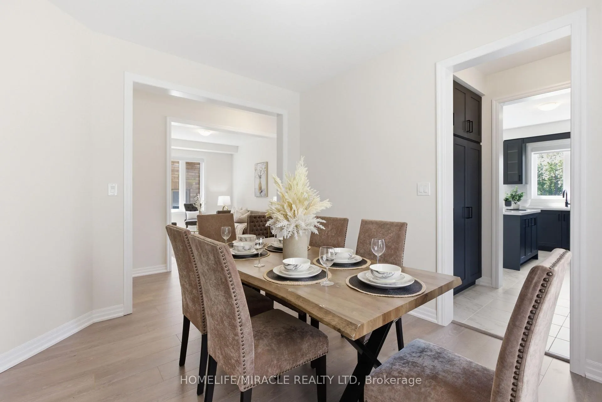 Photo 7 of 86 Belmont Drive, Clarington, Newcastle — HOMEH