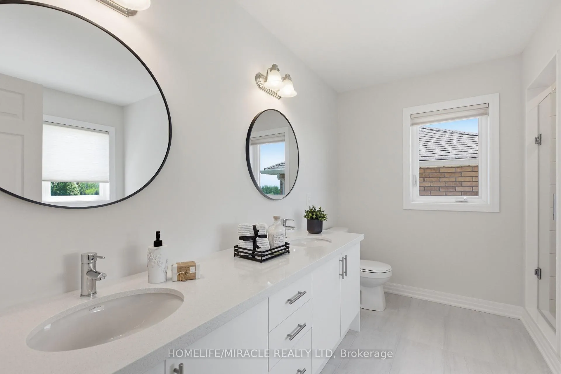 Photo 25 of 86 Belmont Drive, Clarington, Newcastle — HOMEH