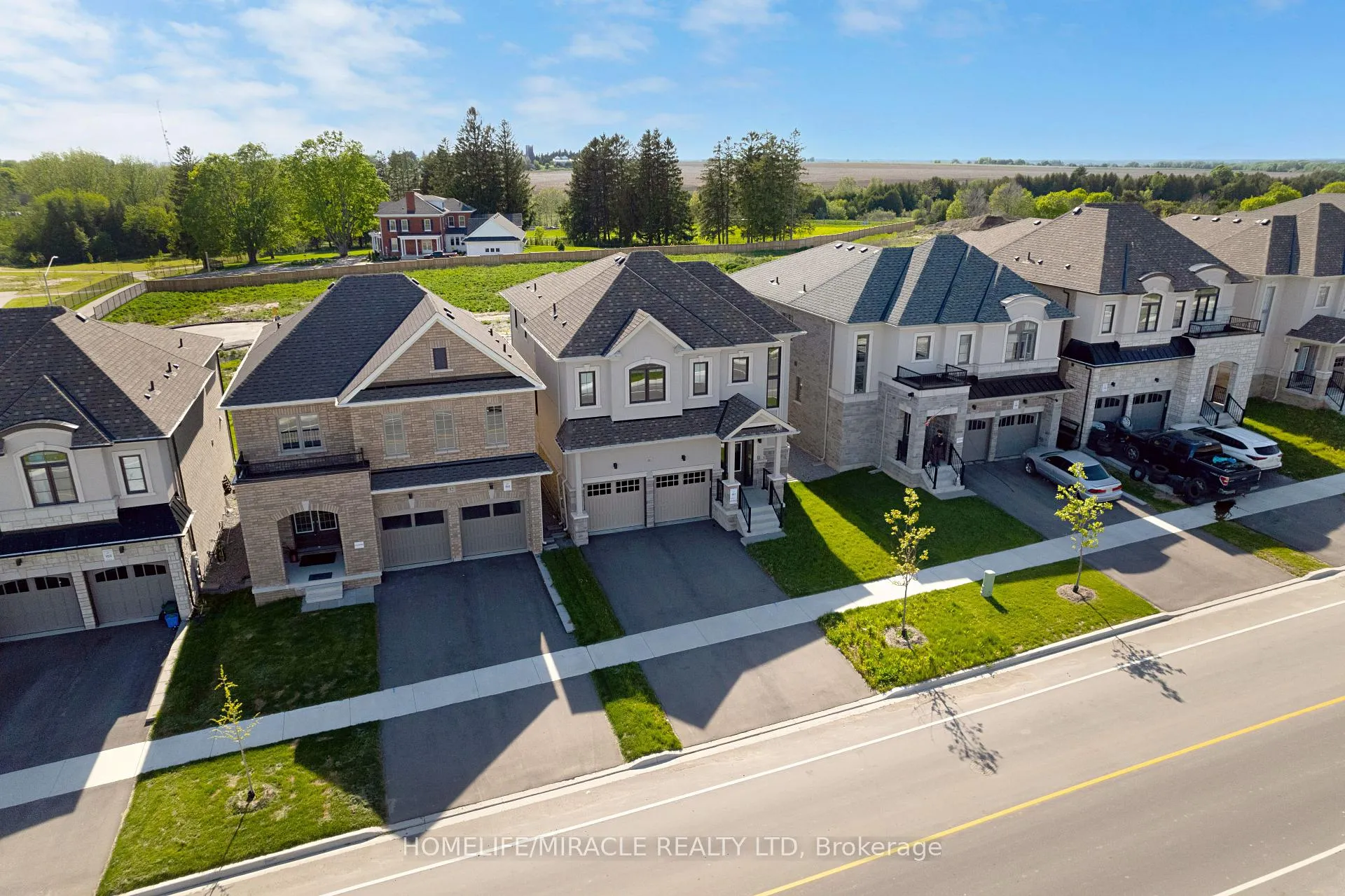 Photo 30 of 86 Belmont Drive, Clarington, Newcastle — HOMEH