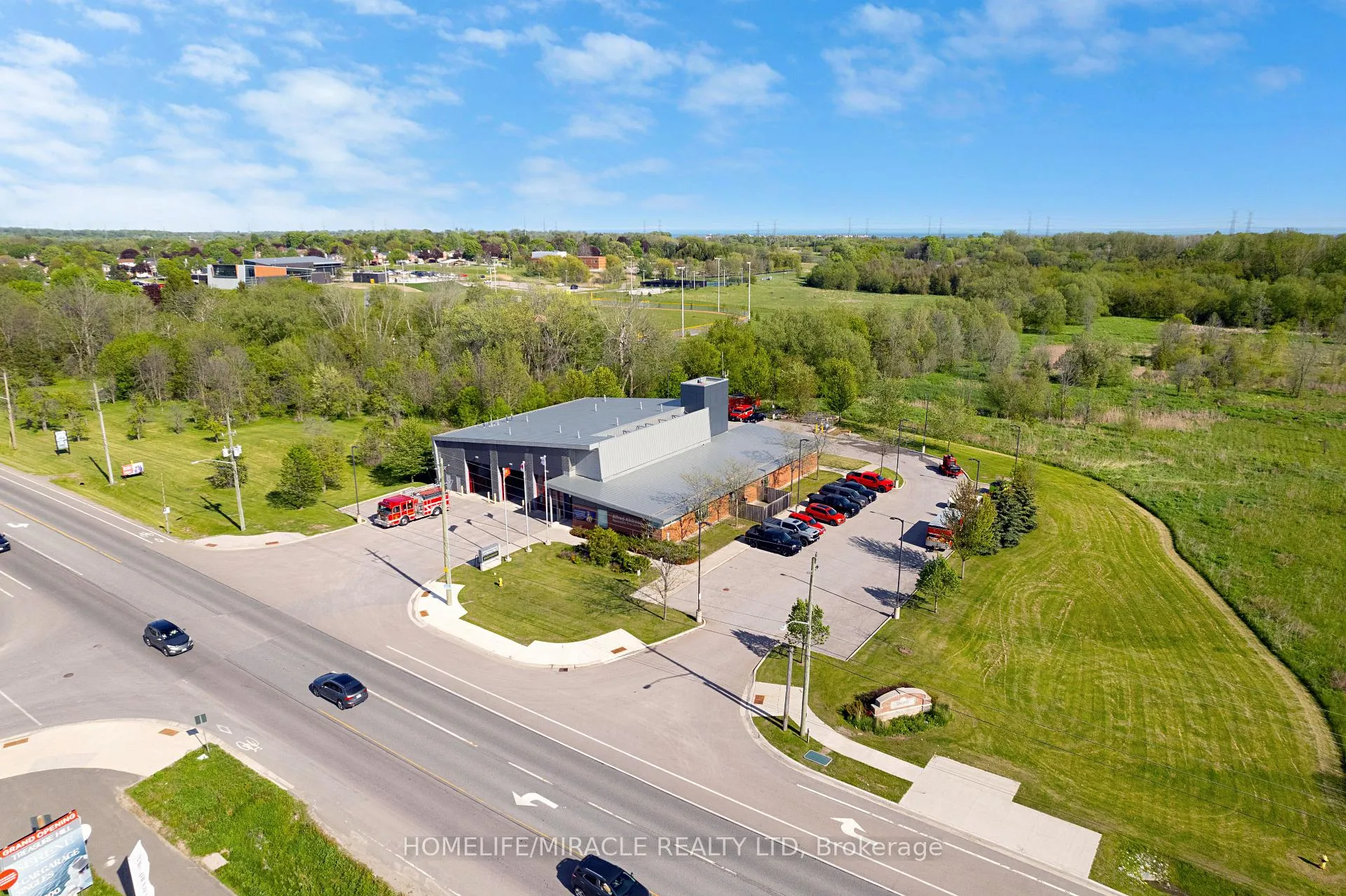 Photo 36 of 86 Belmont Drive, Clarington, Newcastle — HOMEH
